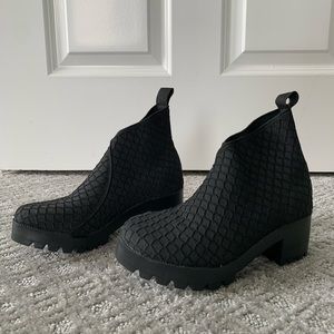 Charleston Shoe Co. Boots